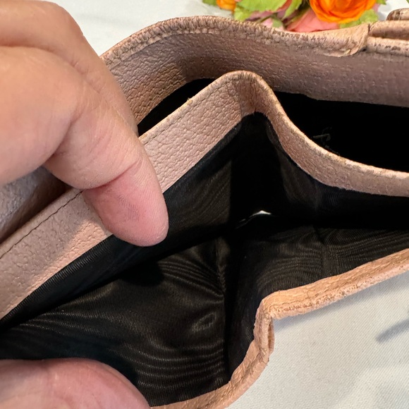 Authentic Gucci short wallet - Picture 6 of 14